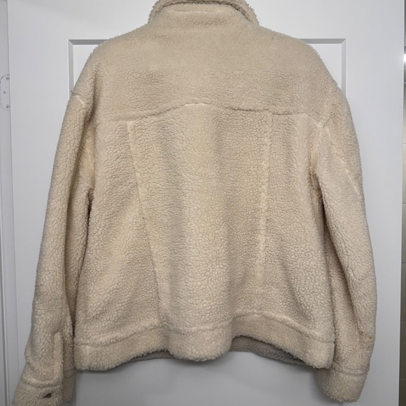 GAP Sherpa Jacket - women's large - Picture 2 of 4